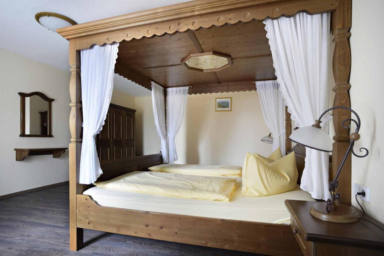 Hotel Und Restaurant Rittergut Kreipitzsch Наумбург Екстериор снимка