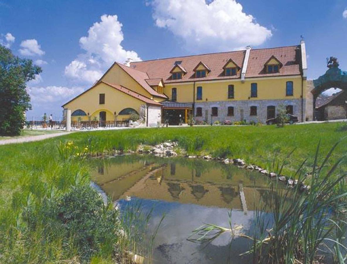 Hotel Und Restaurant Rittergut Kreipitzsch Наумбург Екстериор снимка